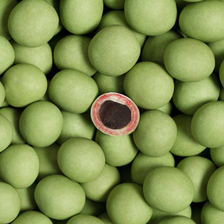 Lakrids by Bülow - Wholesale Chocolate Covered Sweets - C – SOUR STRAWBERRY - White Chocolate Coated Red Licorice7