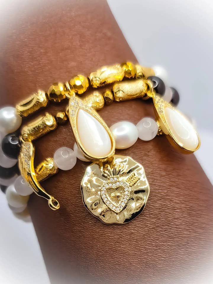 Bracelet perle d'eau douce et grenat pour la vente par L. Styles, LLC