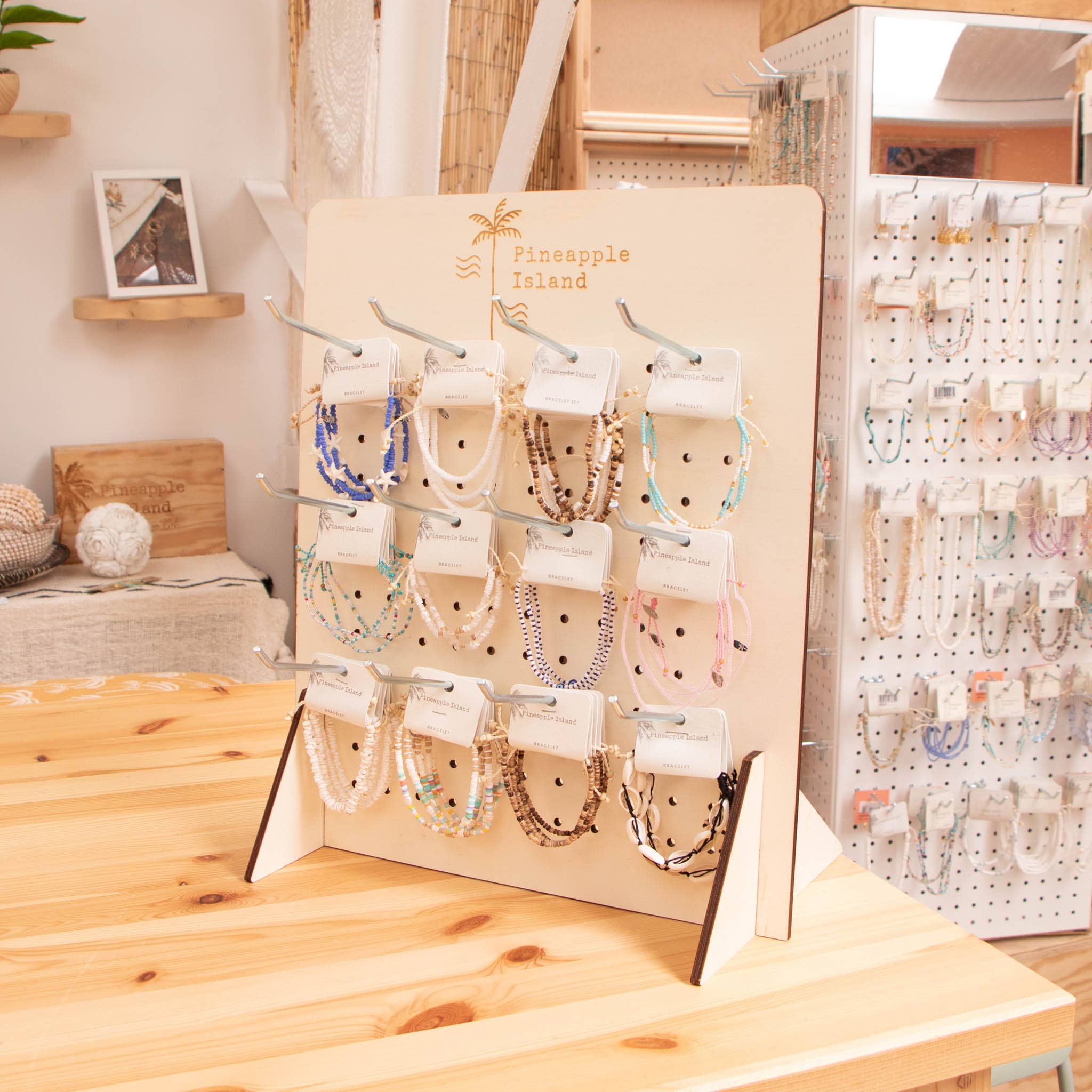 Pineapple Island – Großhandel Schmuckständer & -display – Pineapple Island Pegboard-Thekenständer3