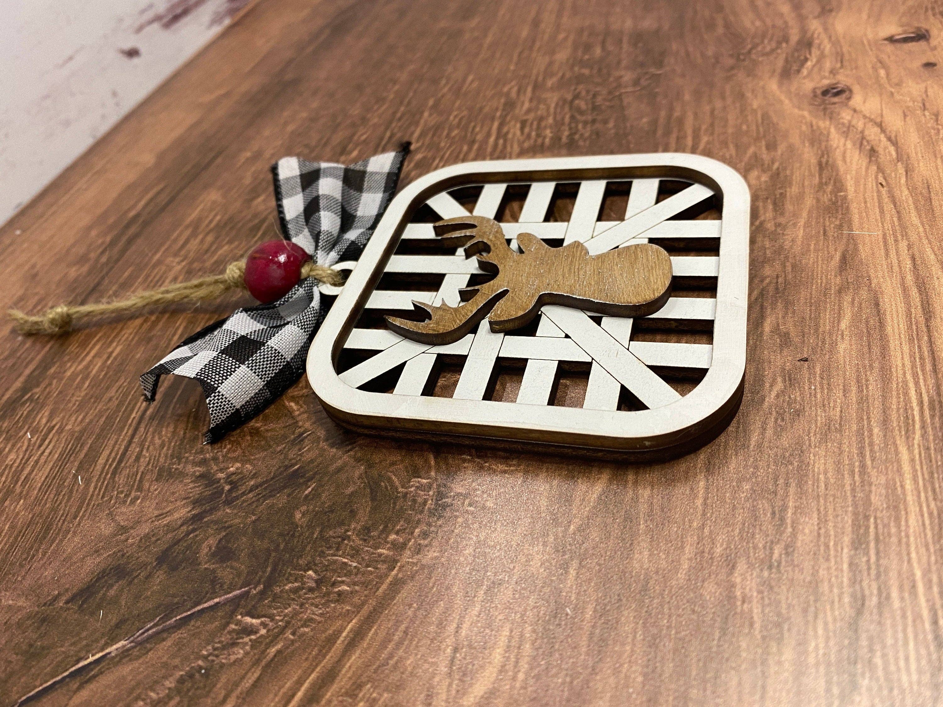 Creekside Cottage Designs - Wholesale Ornament - Tobacco basket ornament - Christmas decor - Ornament- tiered tray decor - deer ornament - wreath ornament2