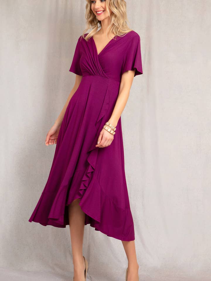 Robe mi-longue en fausse ceinture Waterfall en vin de prune pour la vente par Alie Street