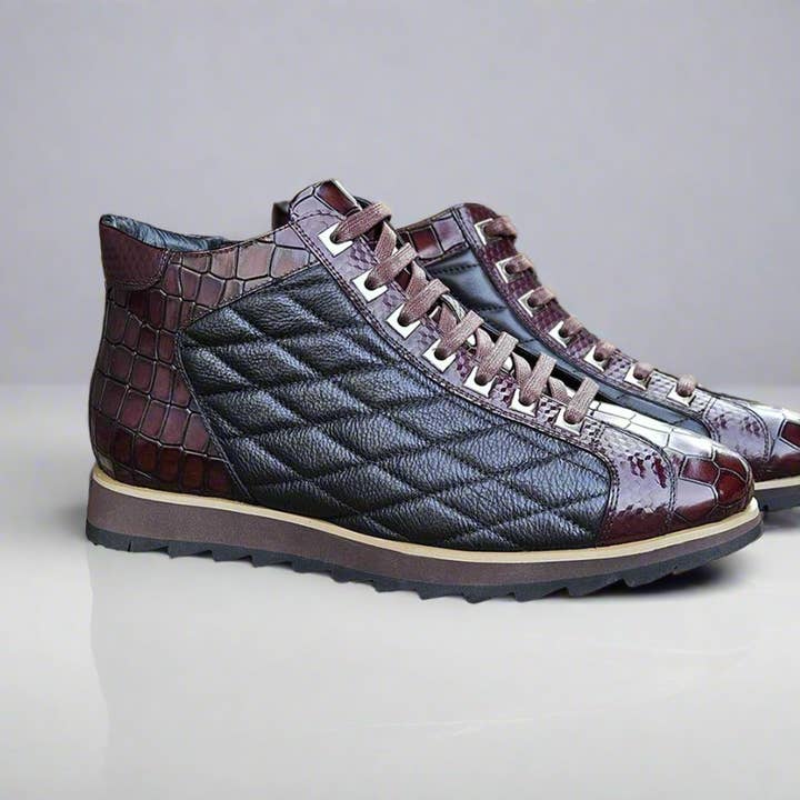 Hautes en Alligator Gaufré pour la vente par Carrucci Shoes