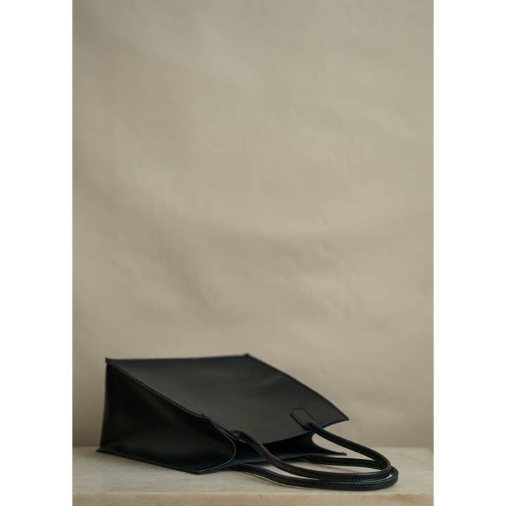 FORESTBOUND - Wholesale Tote Bag - Women's - Leather Dock Bag, Standard Black Latigo4