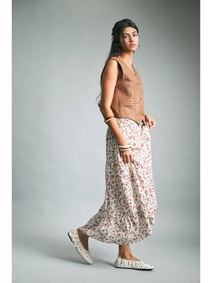 Wishlist Apparel - Wholesale Outerwear Vest - Women's - SUEDE BUTTON-UP VEST / WL25-109901