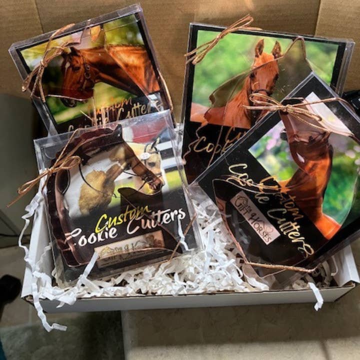 The Gift Horses - Wholesale Cookie Cutter - Set of 4 Copper Plated Horse Head Cookie Cutters - Individually Gift Boxed1