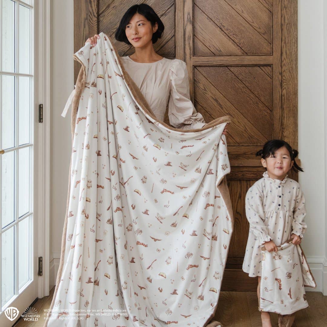 Saranoni - Wholesale Throw Blanket - Wizarding World™ Charm Minky/Lush13