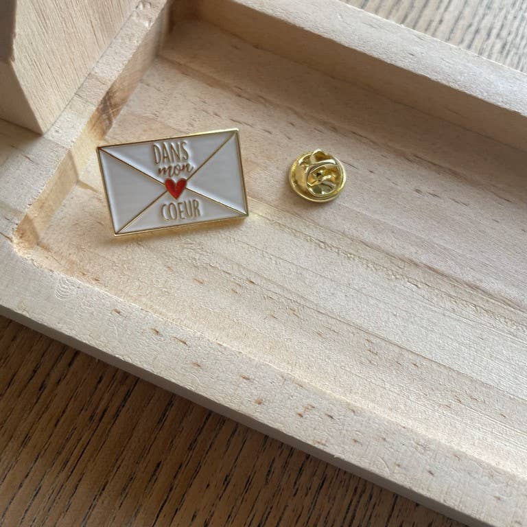 Madame la mouette - Venta al por mayor Botón/prendedor - Alfileres en mi corazón1