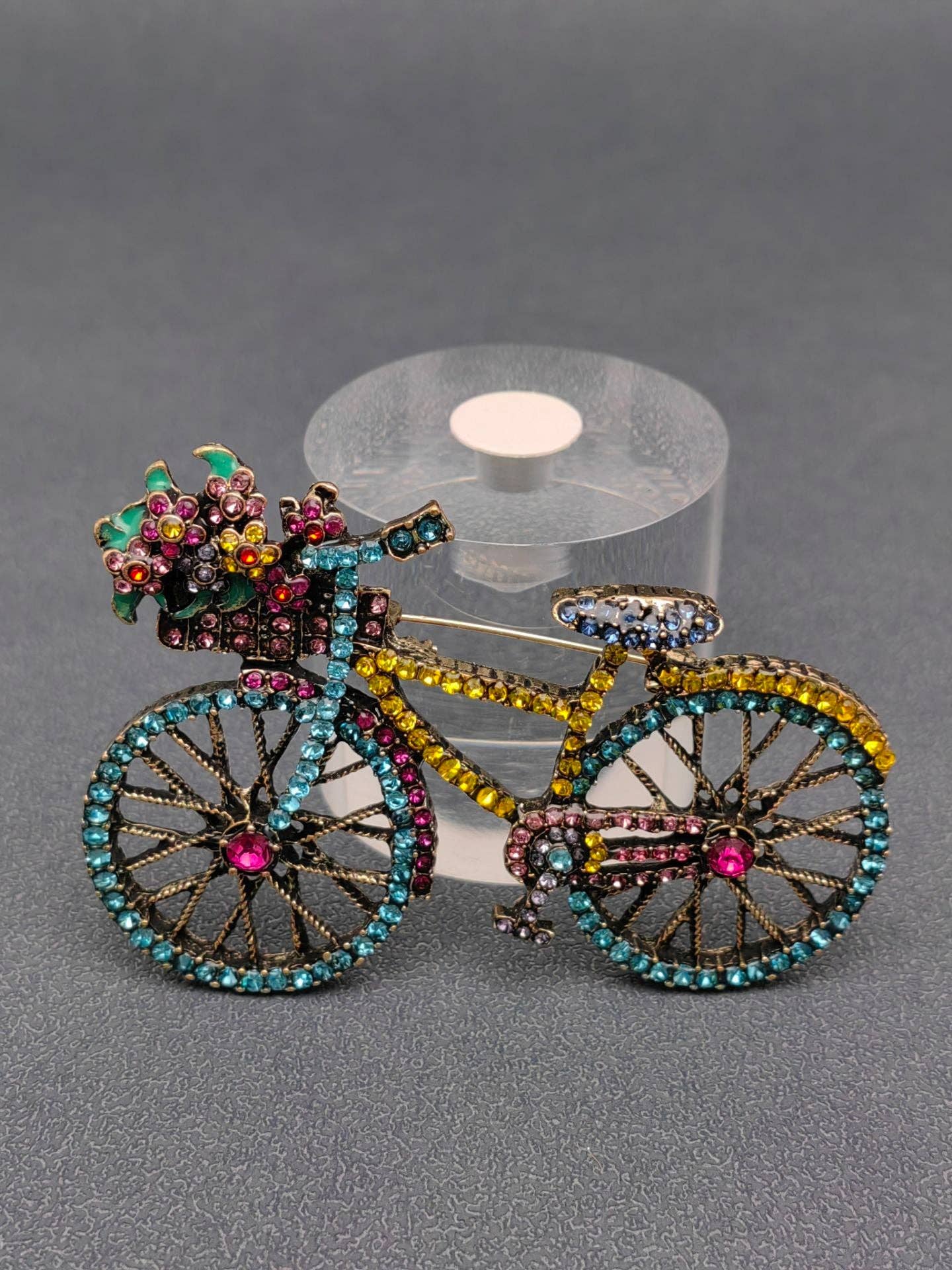 Mio Queena - Vendita all'ingrosso Spille - Spilla da bicicletta creativa colorata con strass0
