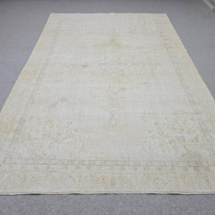 7x10 Cream/Beige Hand Knotted Turkish Area Rug for wholesale by MesopotamiaRugs