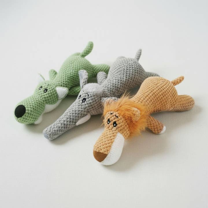 Juguete chirriante de león de felpa suave para perros para venta al por mayor de kapeit