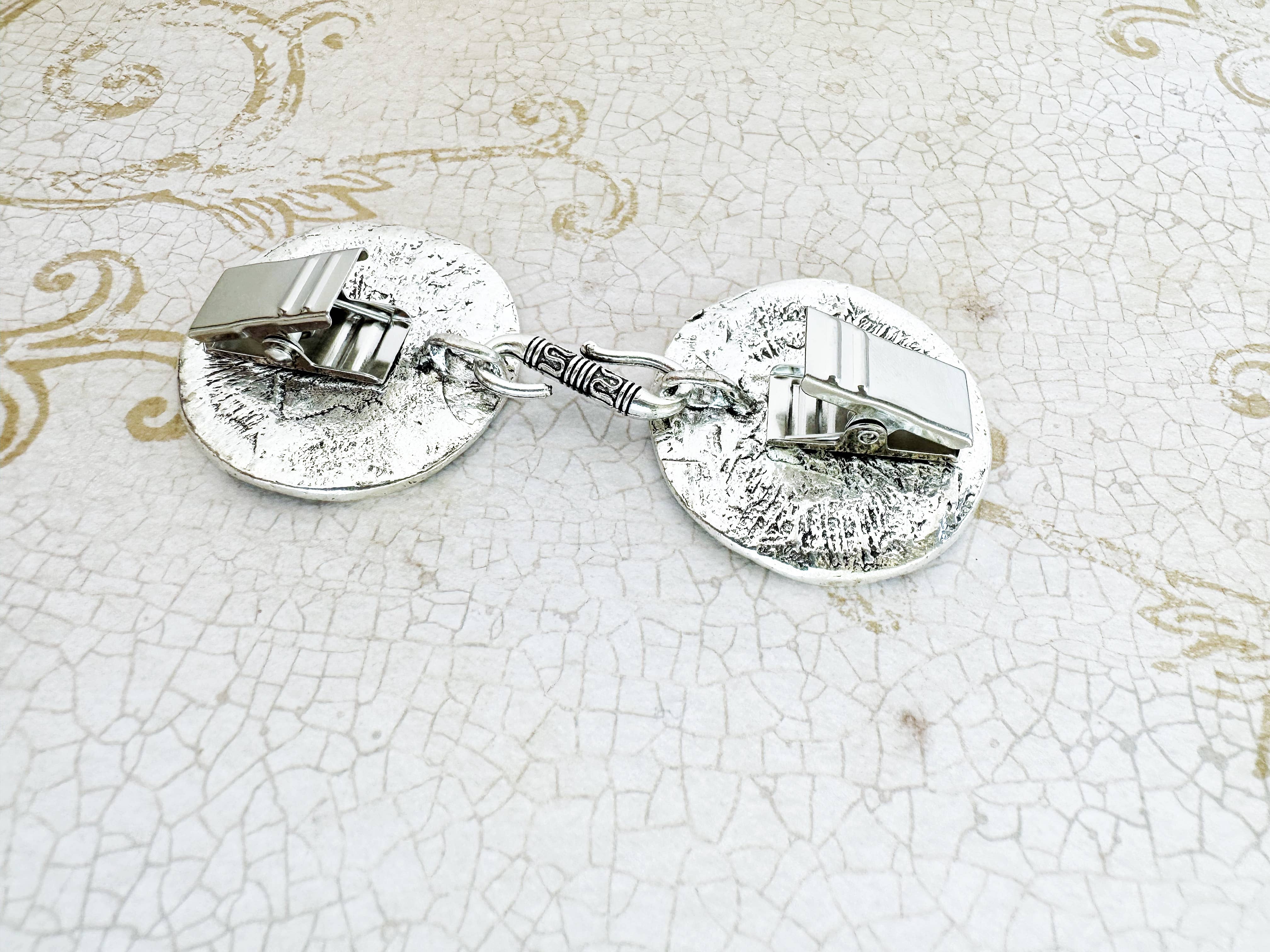 KardiKlips - Wholesale Costume - Unisex - Silver Medallion Cloak Clasps, Renaissance Cosplay Cape Clip2