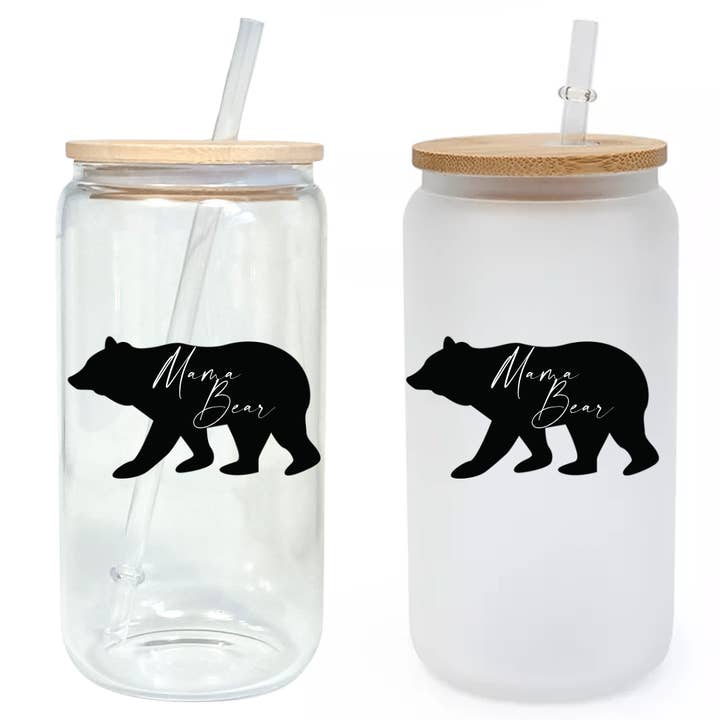 Mama Bear Souvenir glas kop med bambus låg og halm 16oz for engroshandel hos Modern Lifestyle Gifts