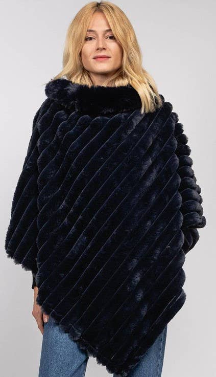LOOWIE - Wholesale Poncho - Women's - 068 Poncho Striped Fake Faux Fur Loowie3