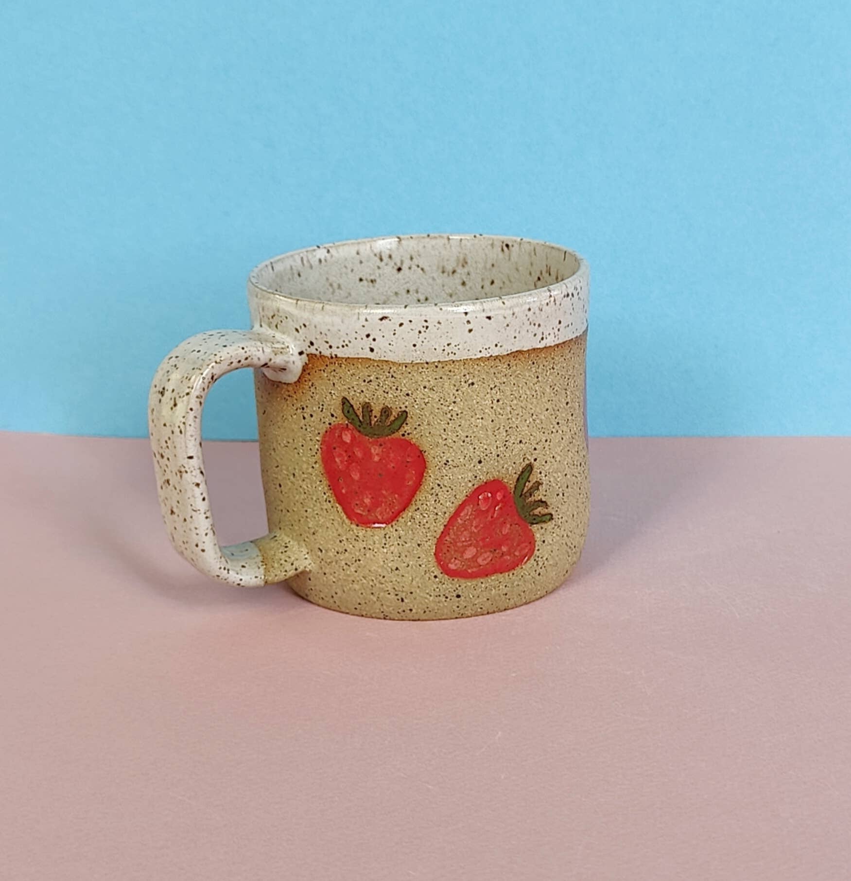 Osso Ceramics – wholesale Coffee mug – Strawberry Stamped Mug4