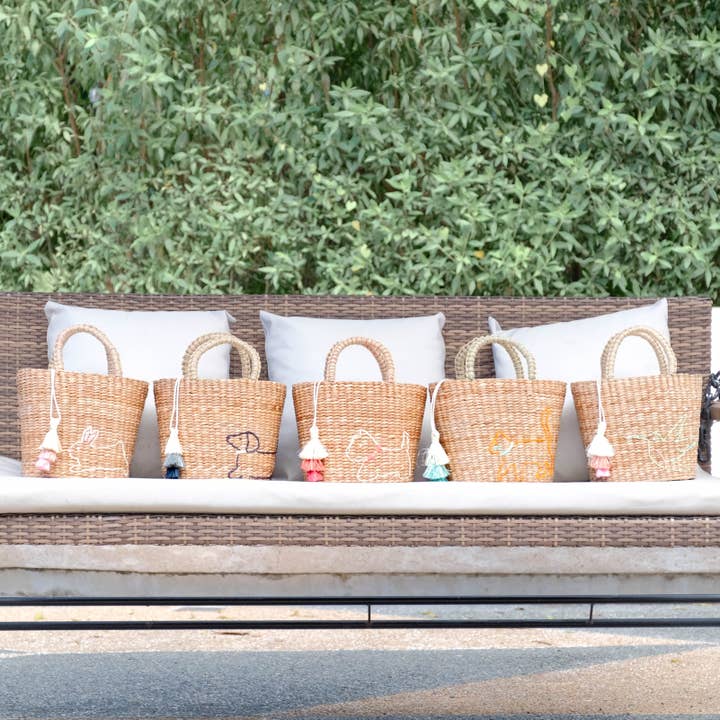 LIKHÂ - Wholesale Tote Bag - Women's - Mini Woven Tote Bag with Embroidered Dachshund - Straw Tote8