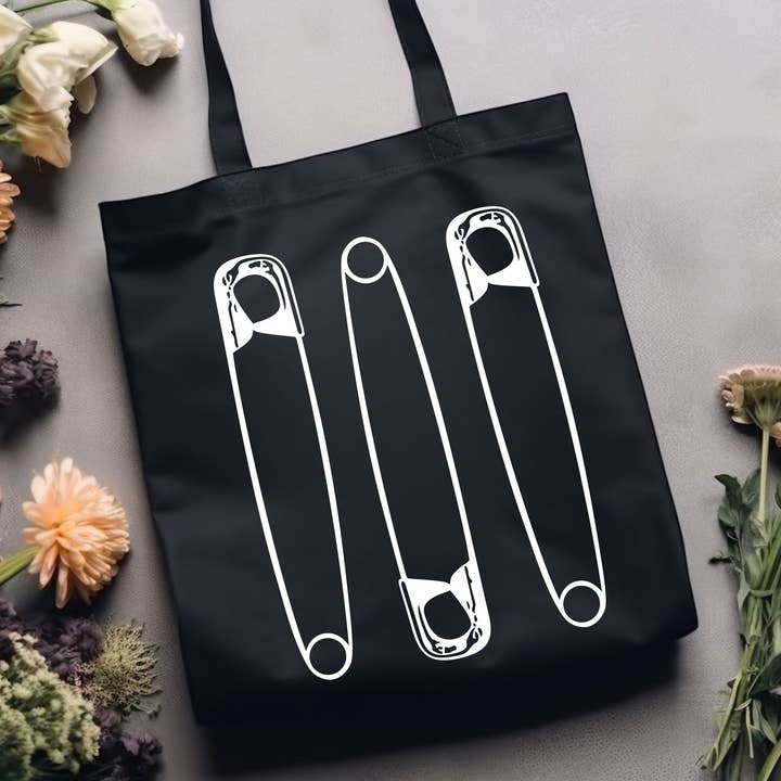 Giant Safety Pin Tygväska för wholesale av McLaineO