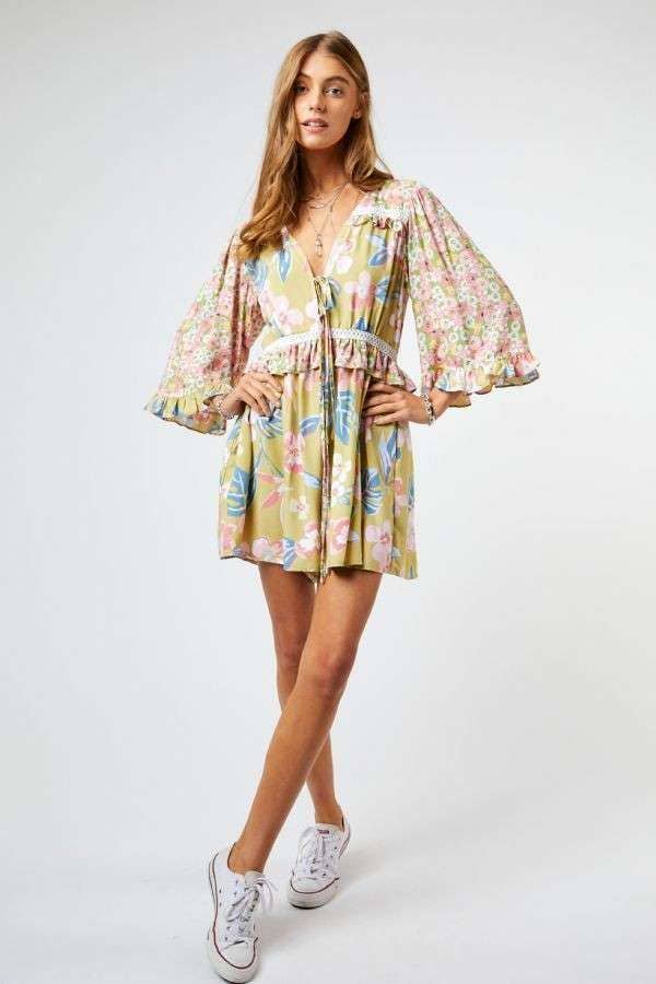 Davi & Dani – wholesale Romper – Women's – PLUS FLORAL TIE FRONT BACK FLARED SLEEVE ROMPER5