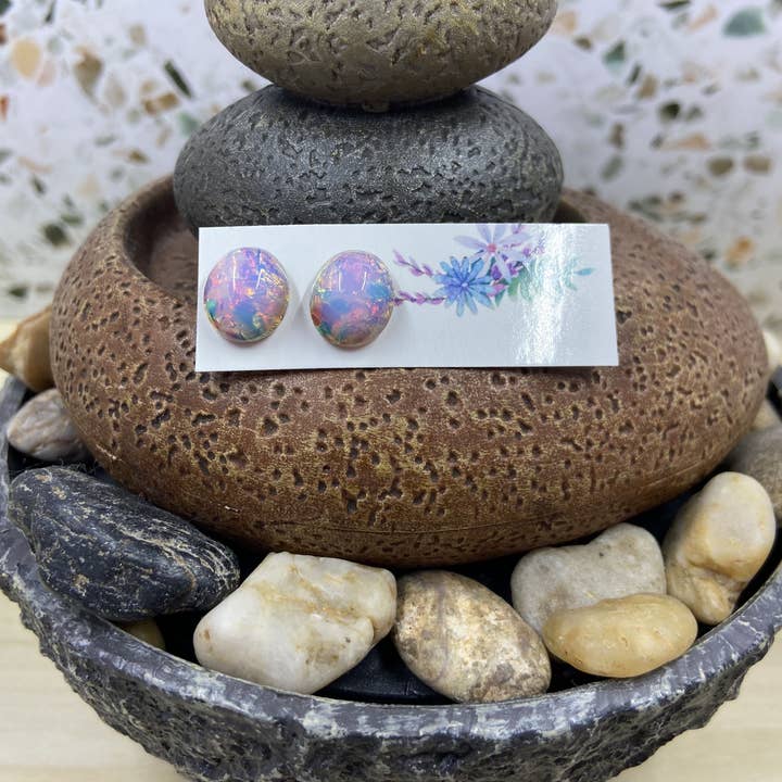 Clous en résine opale pour la vente par Only Once Originals