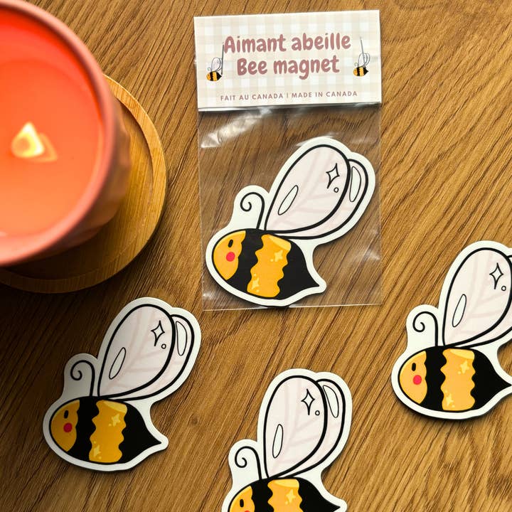 Bee refrigerator magnet - Made in Canada for wholesale by Secteur Nor