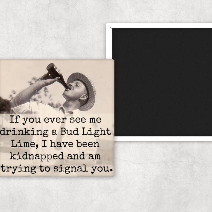 Raven's Rest Studio - Wholesale Magneet - Koelkast magneet. Als je me ooit een knoplicht ziet drinken...1