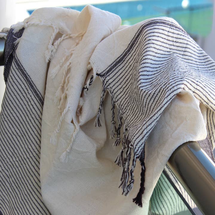 Turkish Towel Elegant Earl for wholesale by QUIQUATTRO LLC