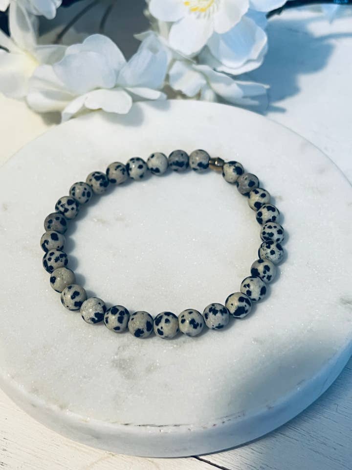 Pulsera apilable de jaspe dálmata de 6 mm para venta al por mayor de Inspiration Beads