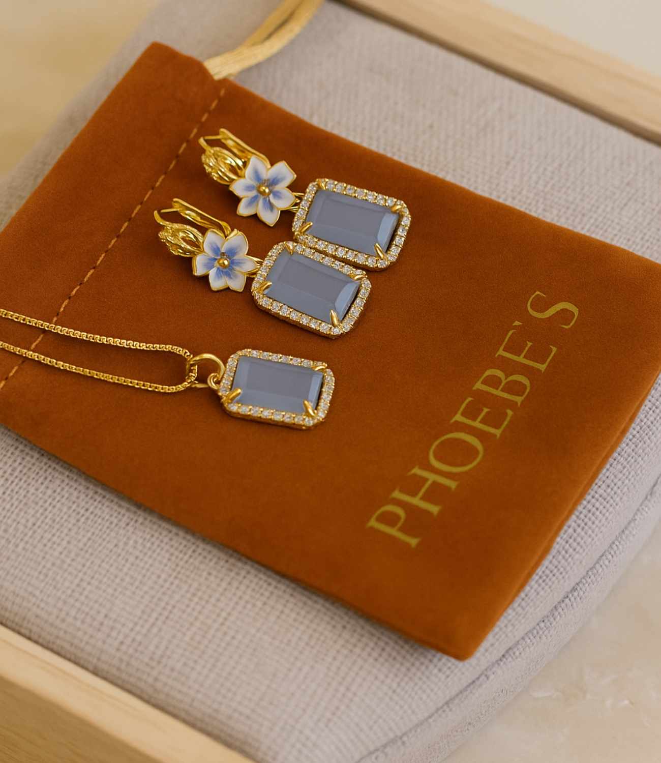 PHOEBE´S - Wholesale Jewelry Set - Conjunto de joyas de piedra natural con flor esmaltada pintada a mano1