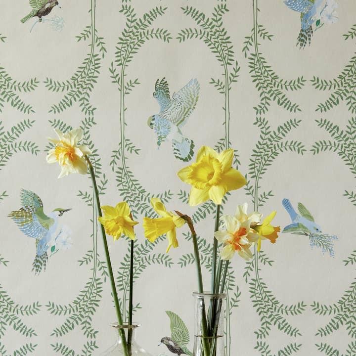 Little Cabari - Wholesale Wallpaper - ENVOLÉE wallpaper in Tilleul color1