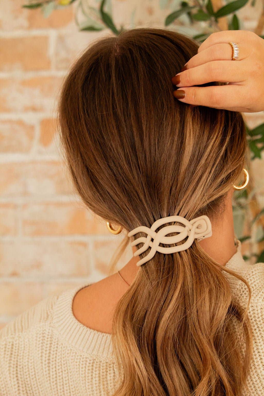 Shop Andi - Wholesale Hair Clip - Women's - Overlapping Flat Claw Clip11