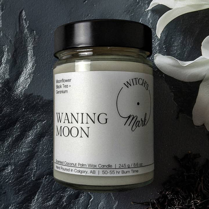 Bougie en cristal Waning Moon 8,6 oz pour la vente par Witch's Mark