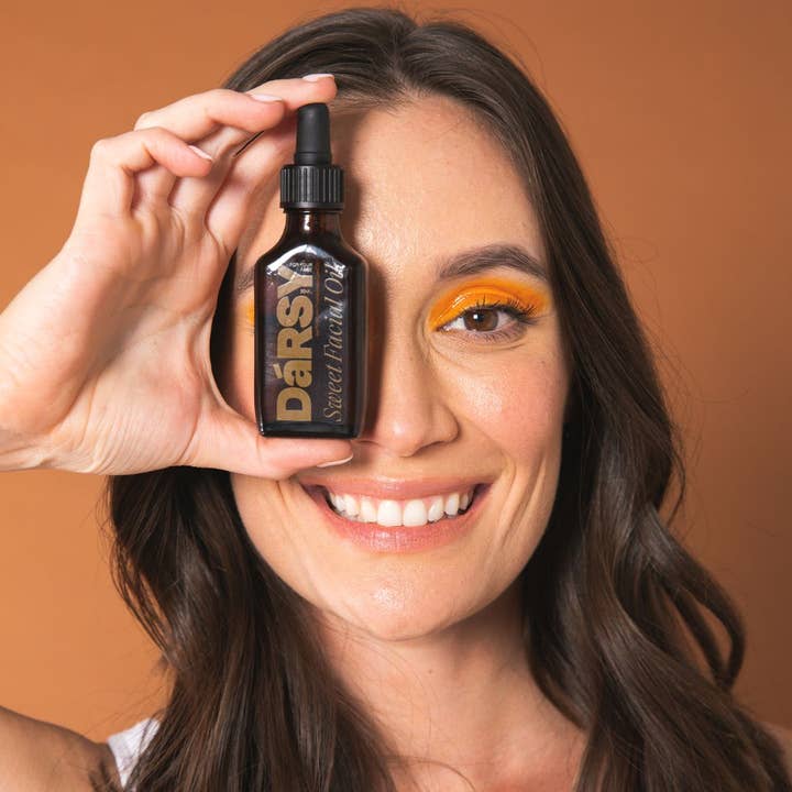 Sweet Facial Oil for wholesale by Dársy