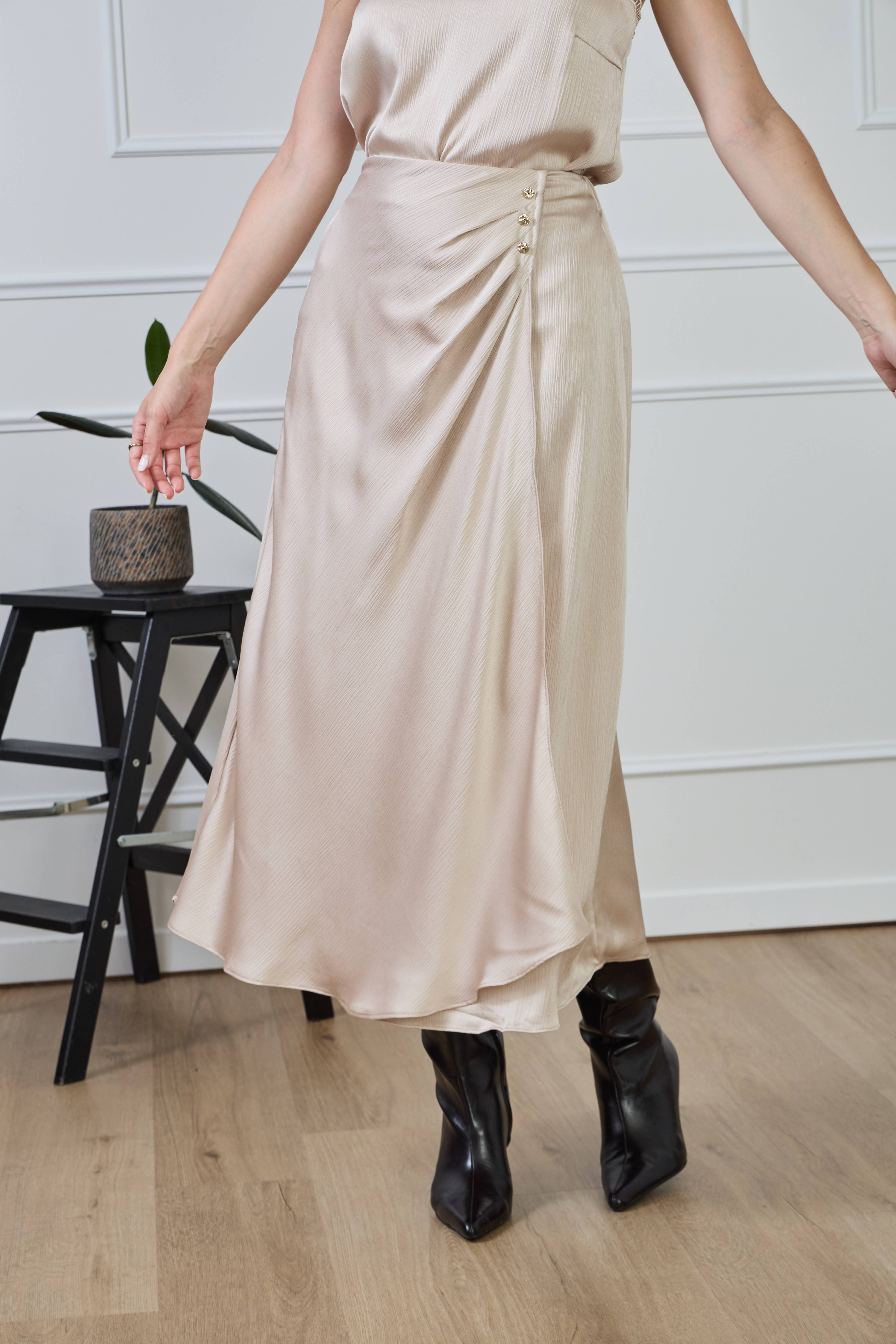 LULUMARY - Vendita all'ingrosso Gonna - Donna - Gonna lunga fluida SK8631