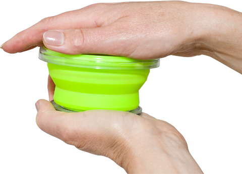 Cheatwell Games – wholesale Dice – Slam Dice Bluff - The shake 'n' play bluffing game3