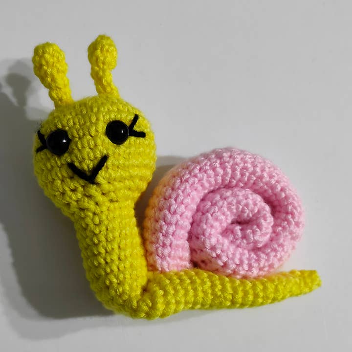 Gehäkelte Schnecke, Stofftier für den Großhandel von despinacrafting
