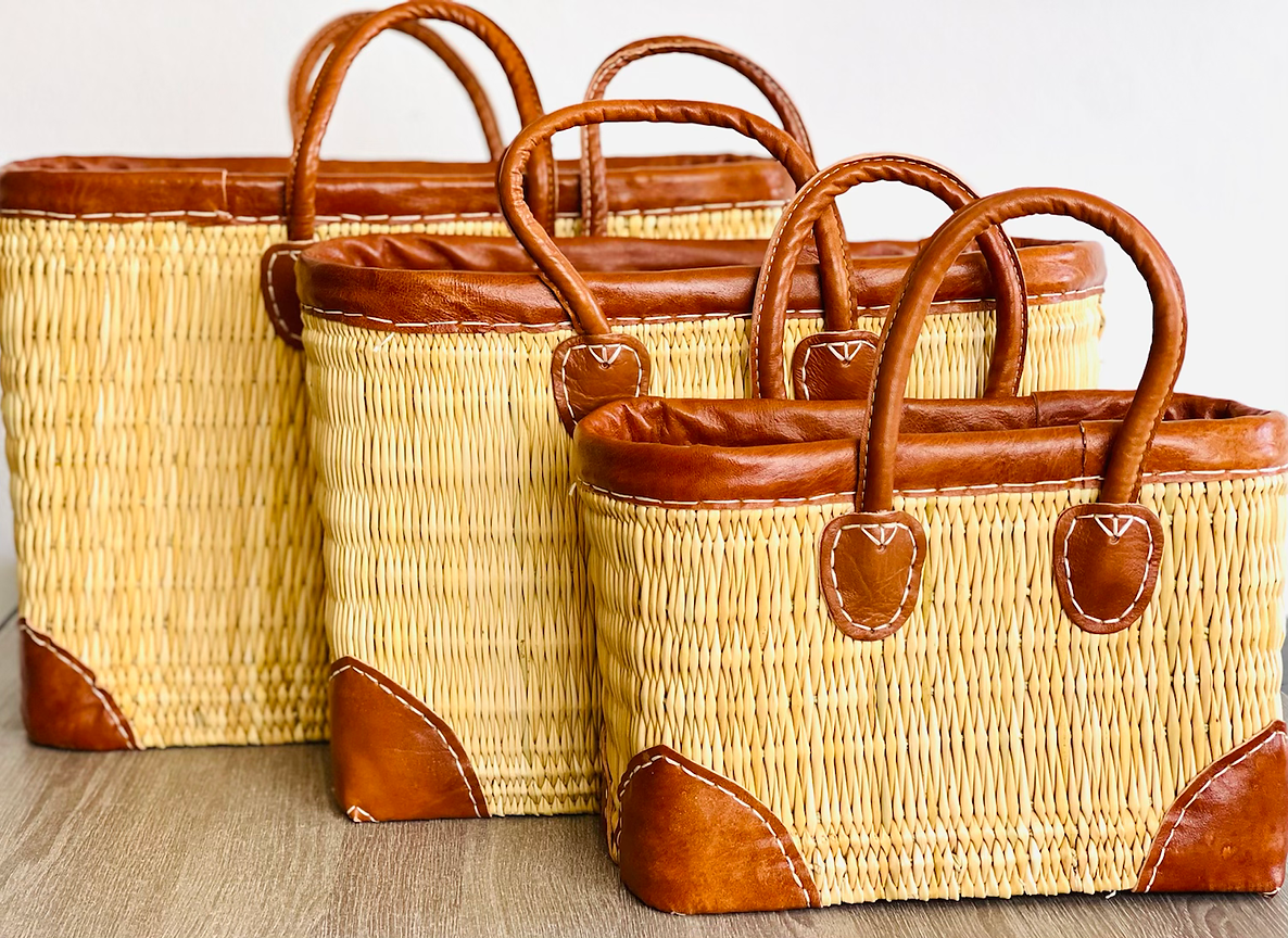 HandmadeBestSeller – Großhandel Korb – KORBSET AUS SCHILFROHR MIT LEDER, natürlicher Korb, handgewebt0