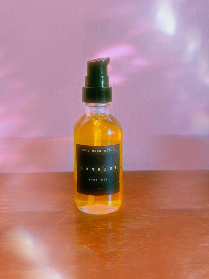 Huile de Bain + Corps Lunaire pour la vente par Rose Moon Ritual