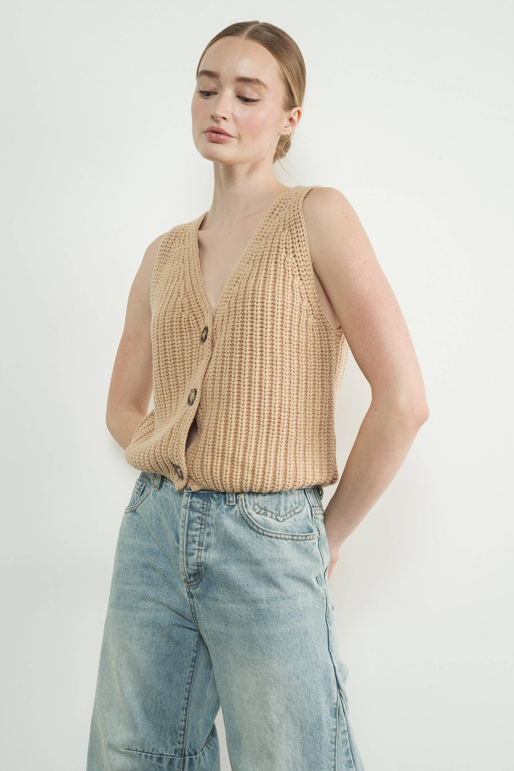 Aaron & Amber – Engroshandel Strikvest/slipover – Kvinder – MAS3218 VINTAGE VASKET SWEATER VEST1