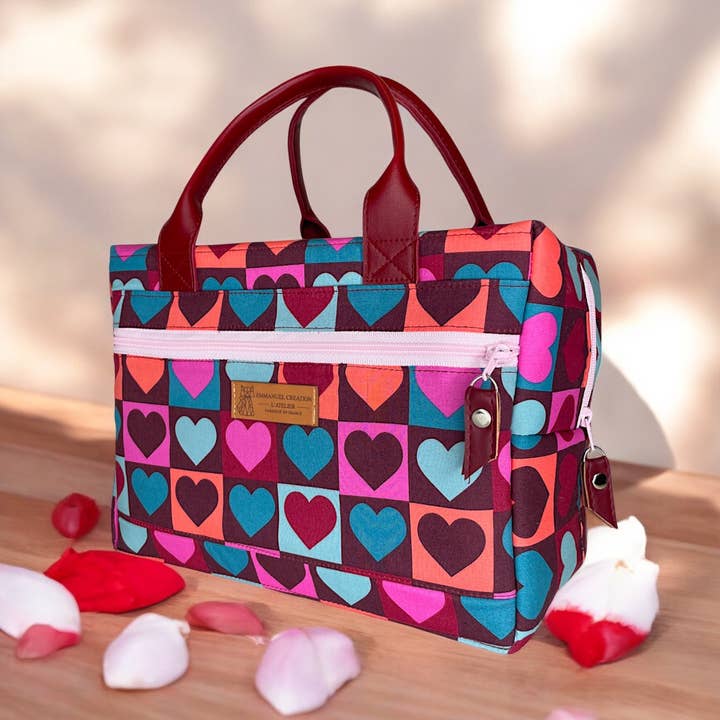 vanity, "Love" burgundy for wholesale by Emmanuel Création