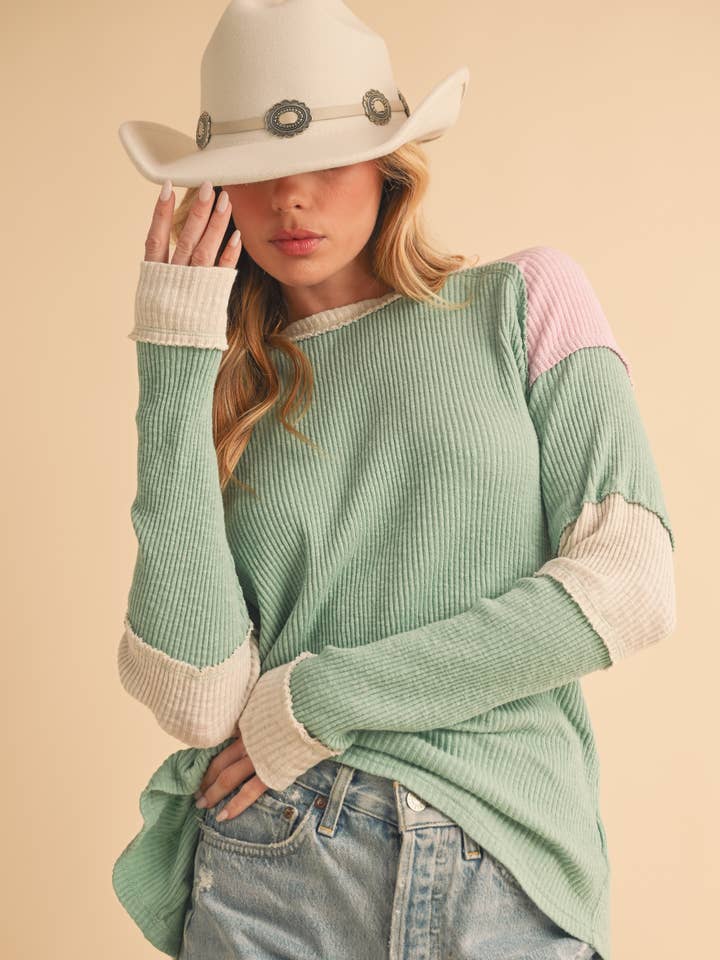 8327EK Gretel Colorblock Layering Top 4 für den Großhandel von AEMI + CO