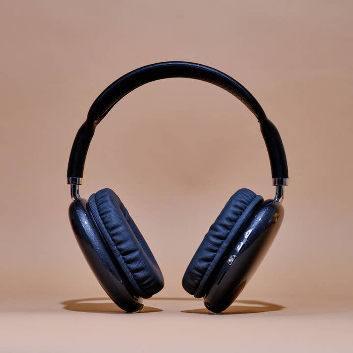 Alex Headphones and other Purchase Wholesale battery alexis. Free Returns & Net 60 Terms on Faire trending on Faire.