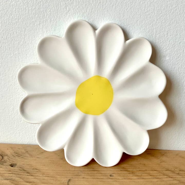Daisy Tray White for wholesale by Piece by Jackson