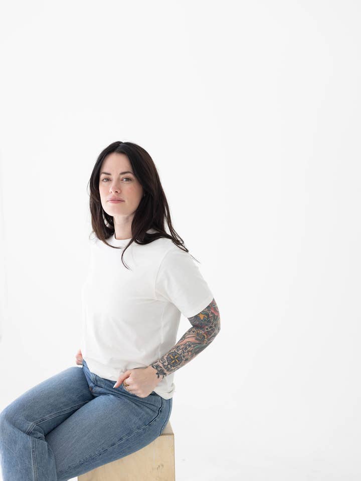 The Mom Tee, T-shirt basique, T-shirt basique pour femme, T-shirt classique pour la vente par Polished Prints