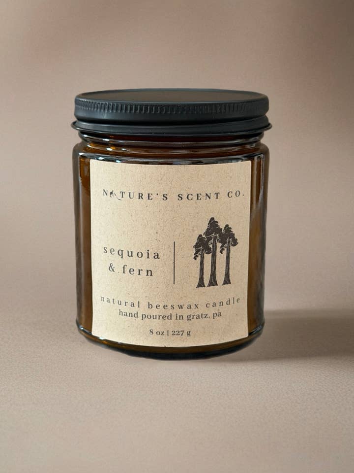 Bougie en cire d'abeille dans un pot en verre Sequoia & Fern pour la vente par Nature’s Scent Co