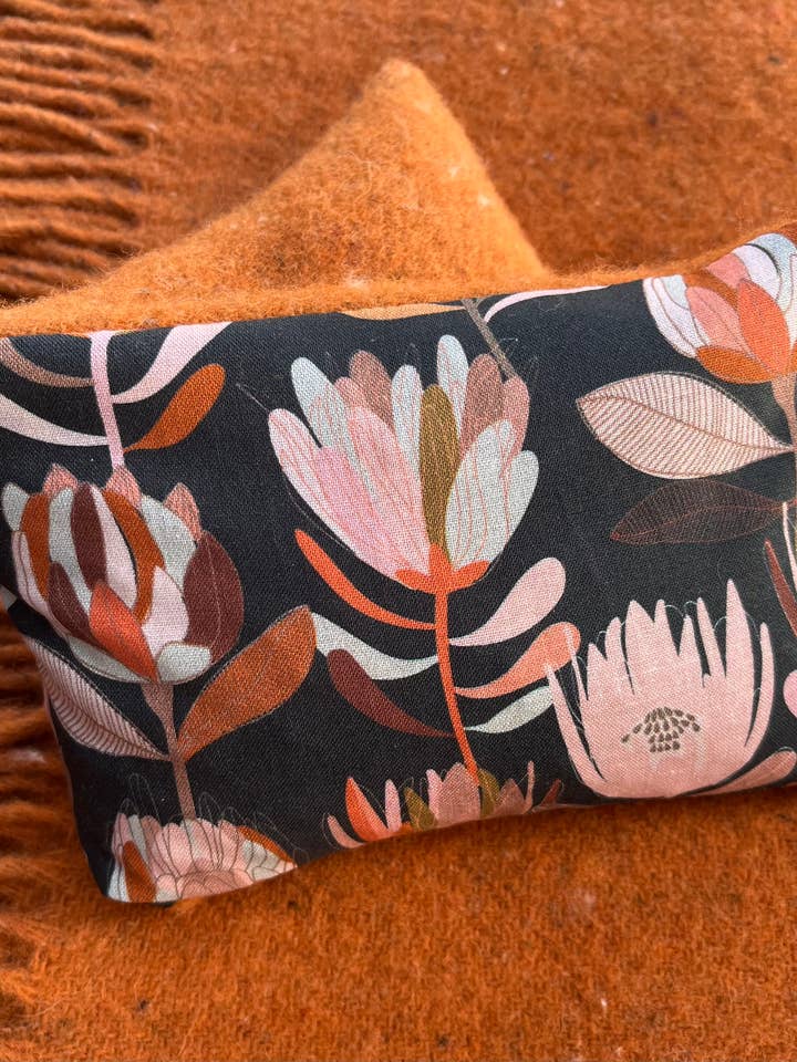 Protea Heat-Cold Pack for wholesale by HeatPack From Tasmania