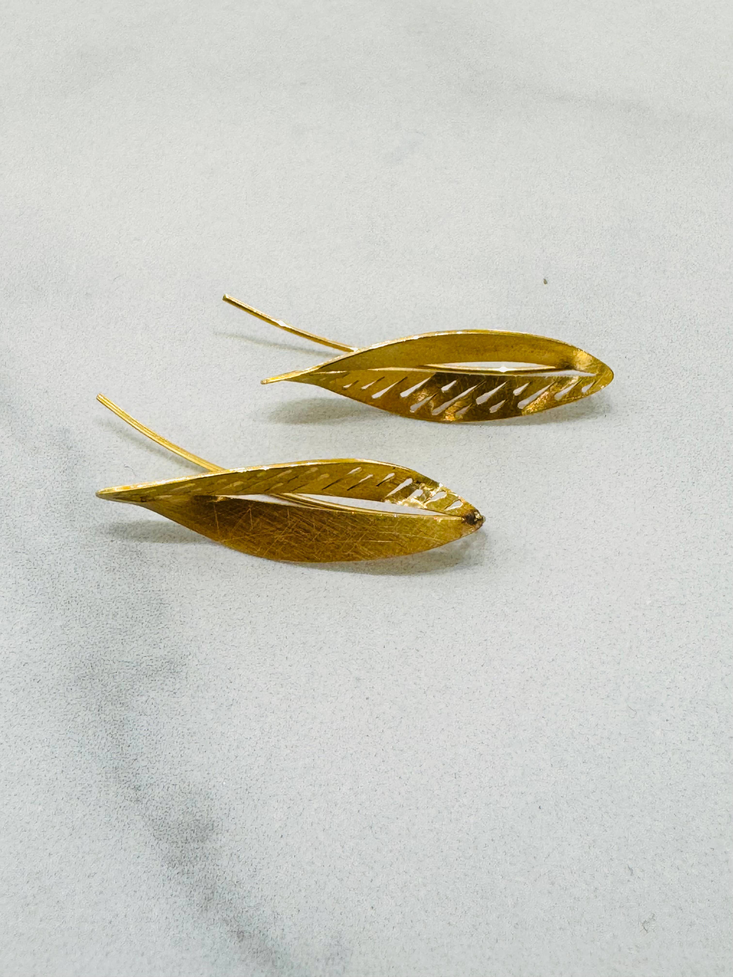 Cassette Barcelona - Vente Clous d'oreille - Boucles d’oreilles florales Lirio en acier inoxydable0