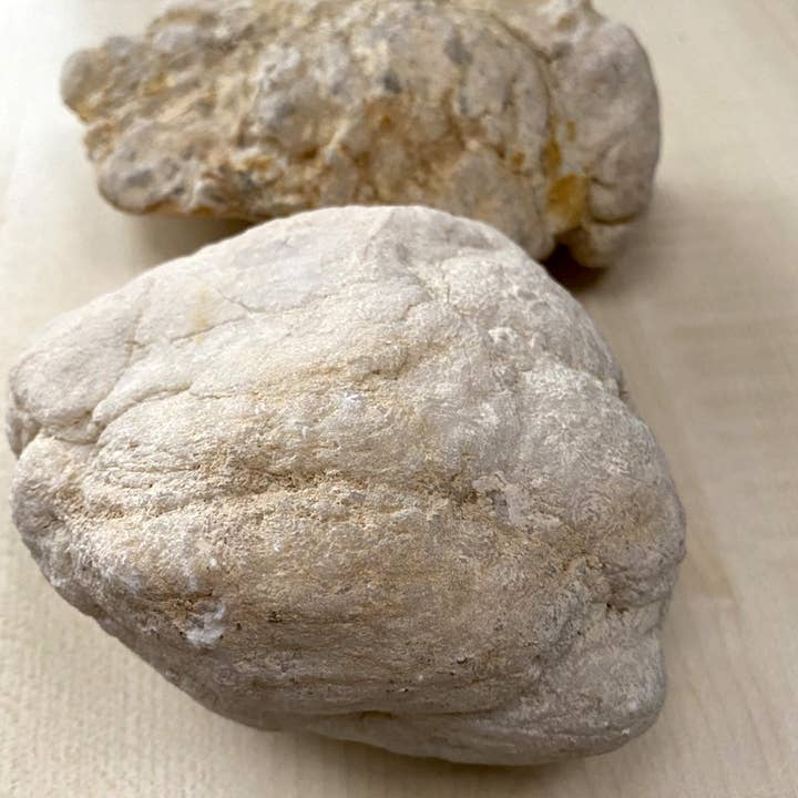 VIE - Wholesale Spiritual Stone/Crystal - Uncracked Geodes, 1kg3