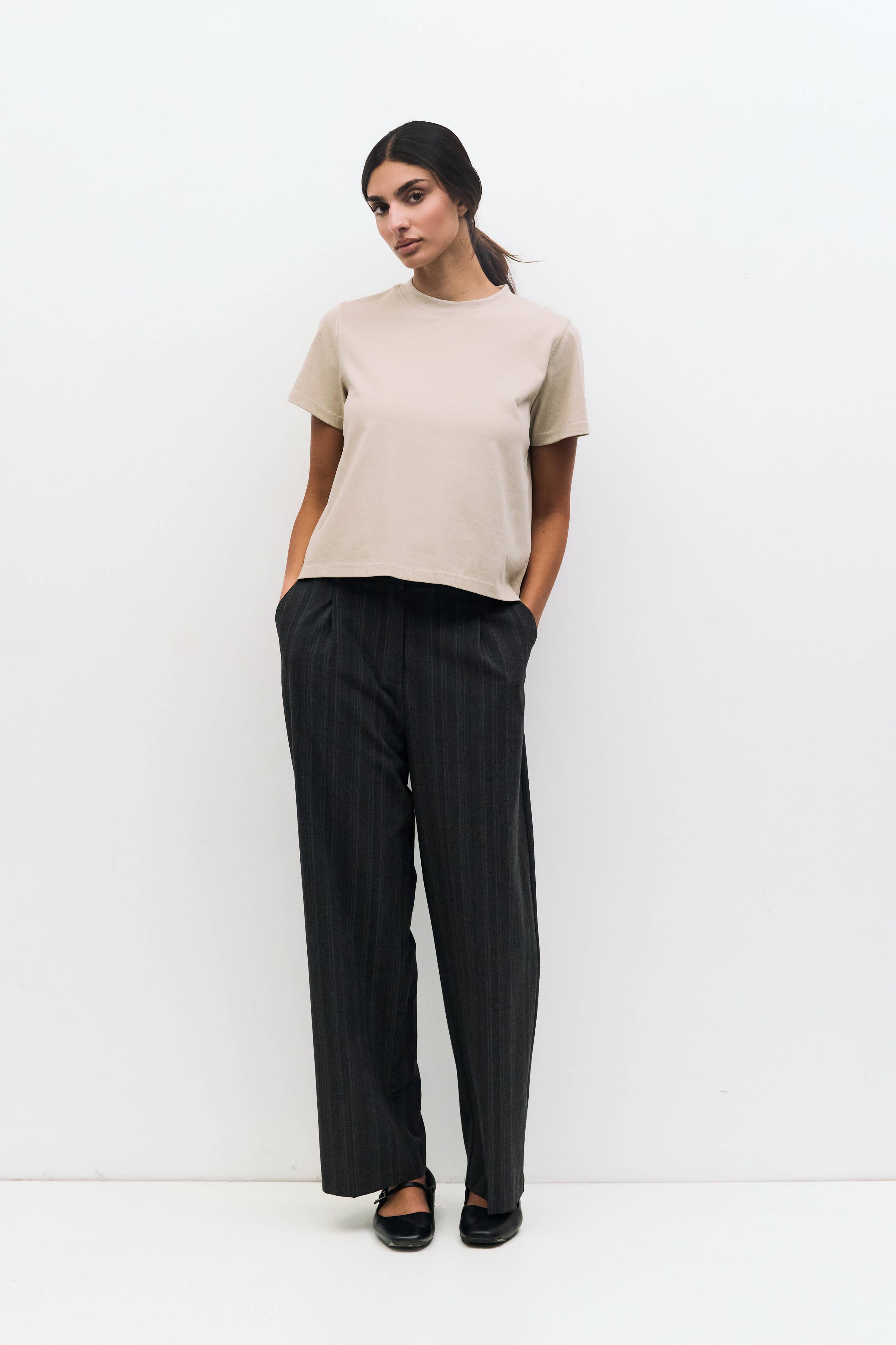 MOD REF - Wholesale T-Shirt - Women's - The Lanie Top | Women's Heavyweight Cotton T-Shirt7