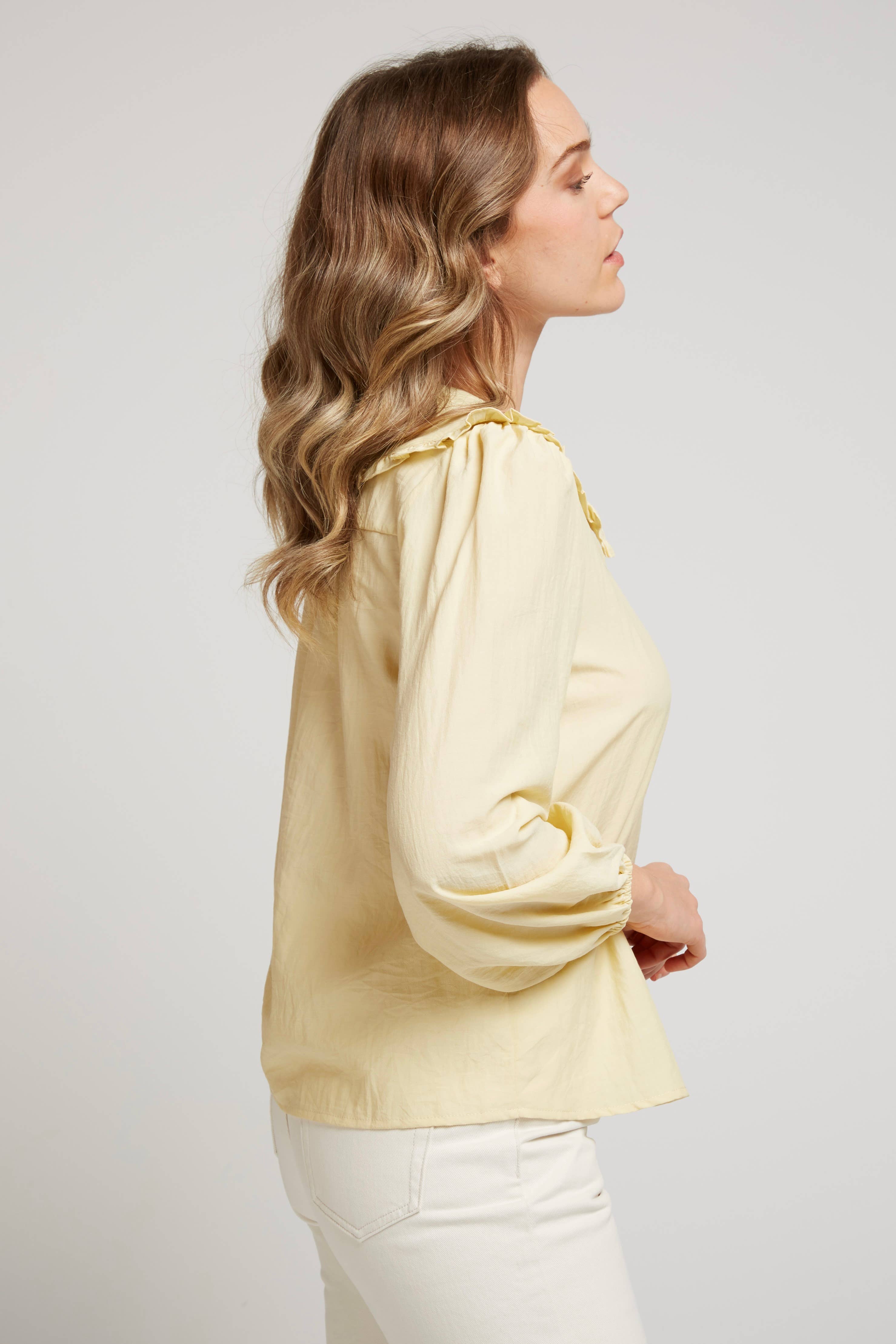 Andy & Lucy - Venta al por mayor Camisa - Mujer - CHERY - Blusa con cuello bordado y mangas abullonadas5