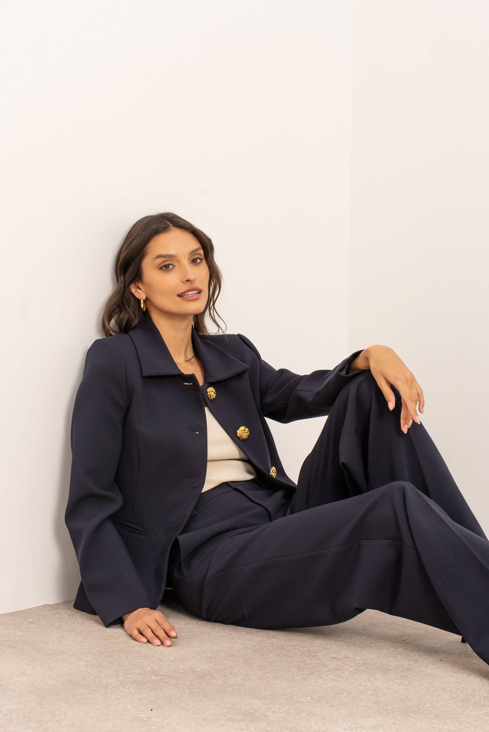 Attentif Paris - Wholesale Jacket - Women's - [Aura] Fitted jacket with shirt collar and gold buttons43