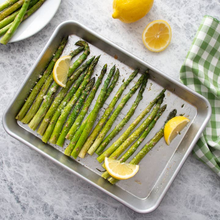 Quarter Sheet Pan for wholesale by Rada Cutlery